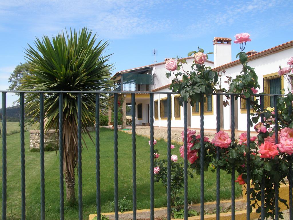 Casa Rural La Sierra De Monfraguee Malpartida De Plasencia Esterno foto
